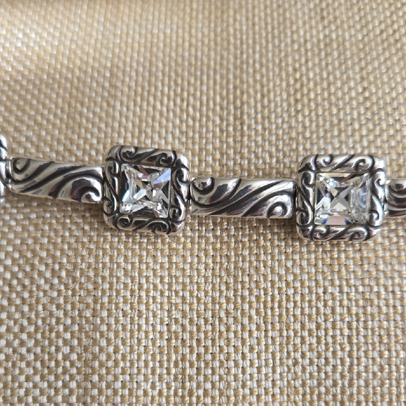 Brighton Silver-tone Clear Swarovski Crystal Silver Link Bracelet - Picture 3 of 7